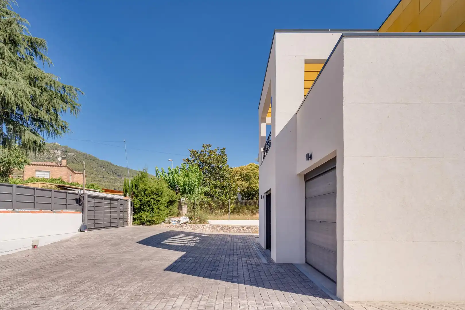 Vista exterior de Casa o xalet en venda en Sentmenat amb Calefacció i Jardí privat