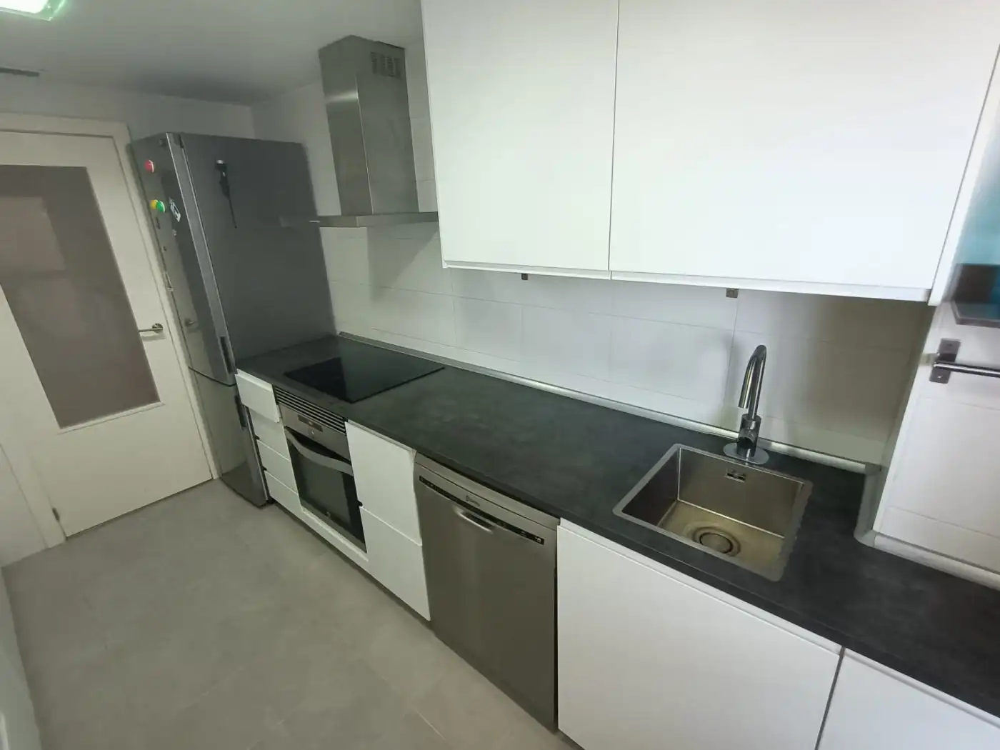 Cuina de Pis en venda en Paterna amb Aire condicionat, Calefacció i Jardí privat