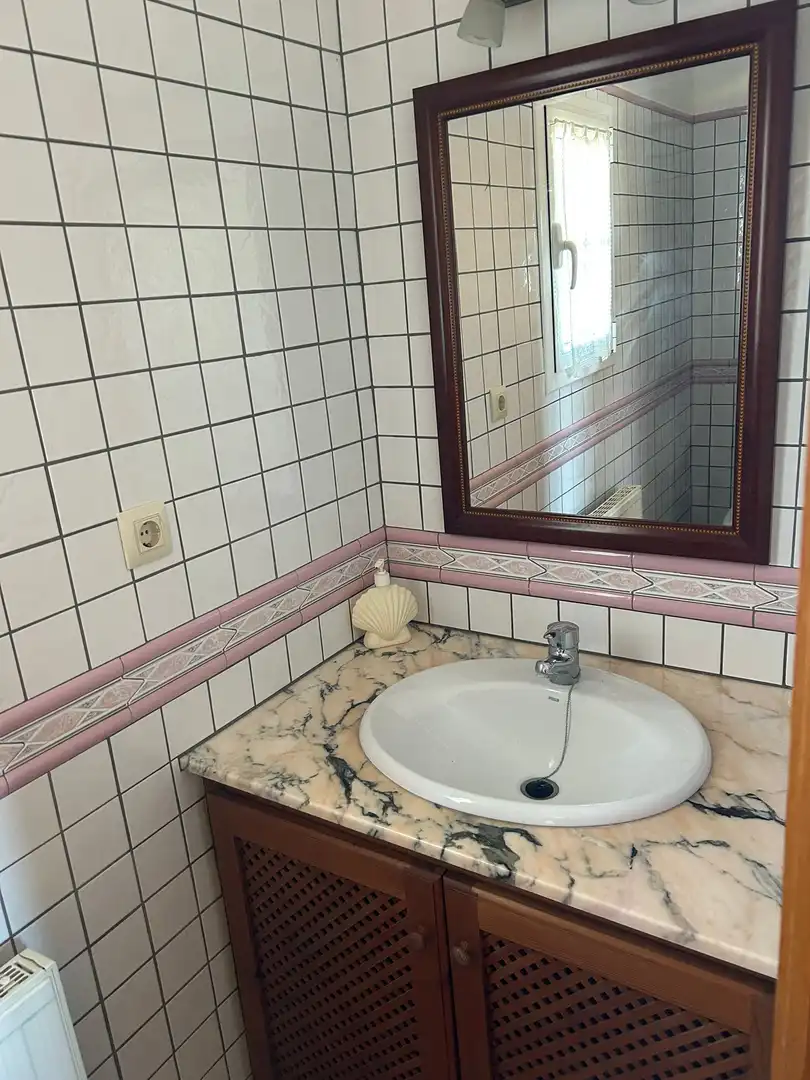 Baño de Casa o chalet en venta en L'Escala con Calefacción, Terraza y Trastero