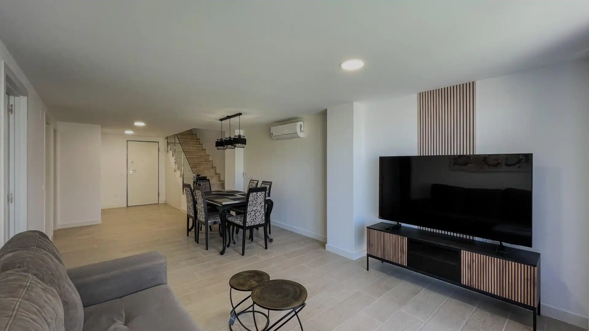 Sala de estar de Dúplex en venta en Finestrat con Aire acondicionado, Terraza y Amueblado