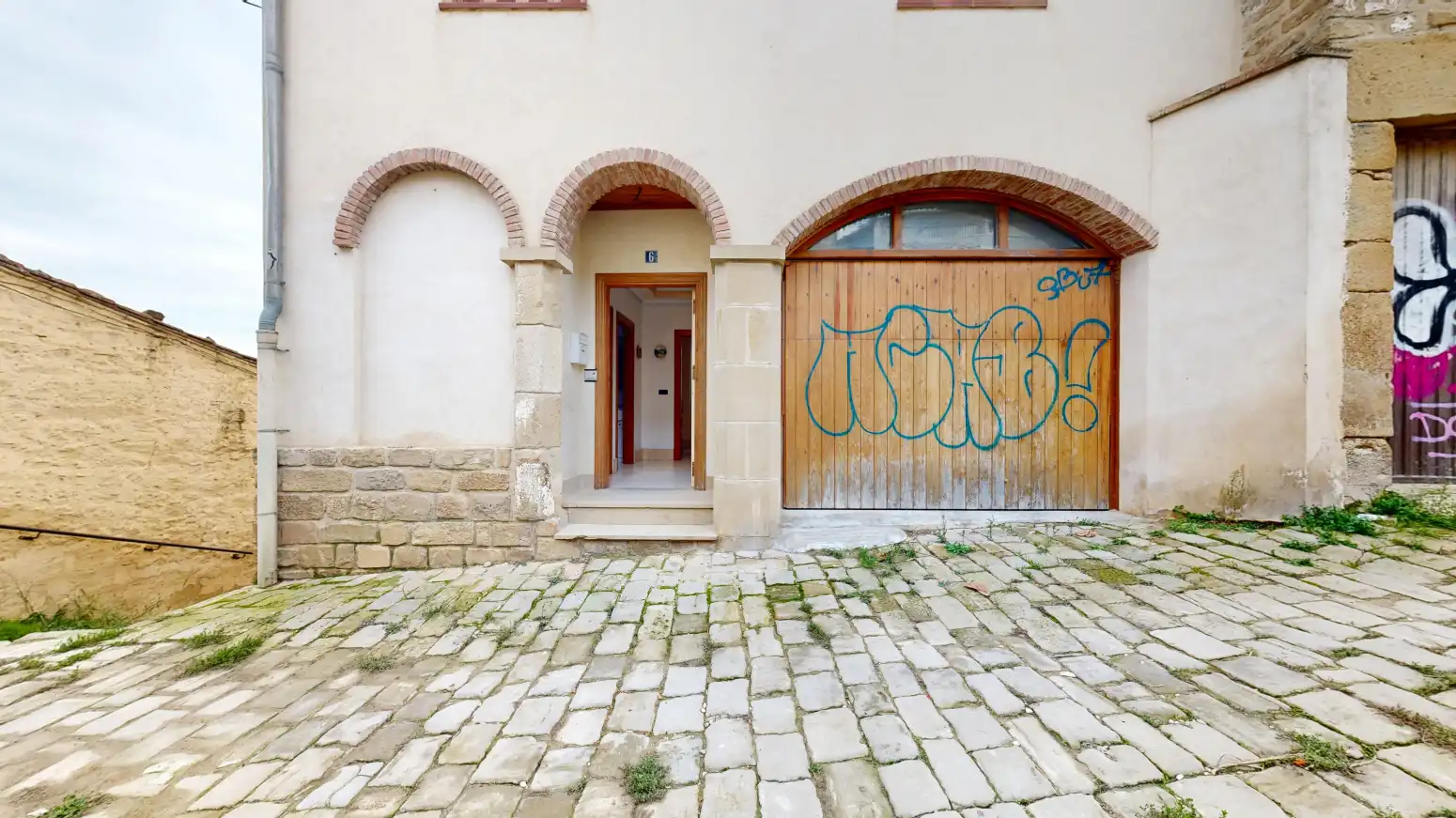 Exterior view of Houses for sale in Tafalla  with Heating, Parquet flooring and Terrace
