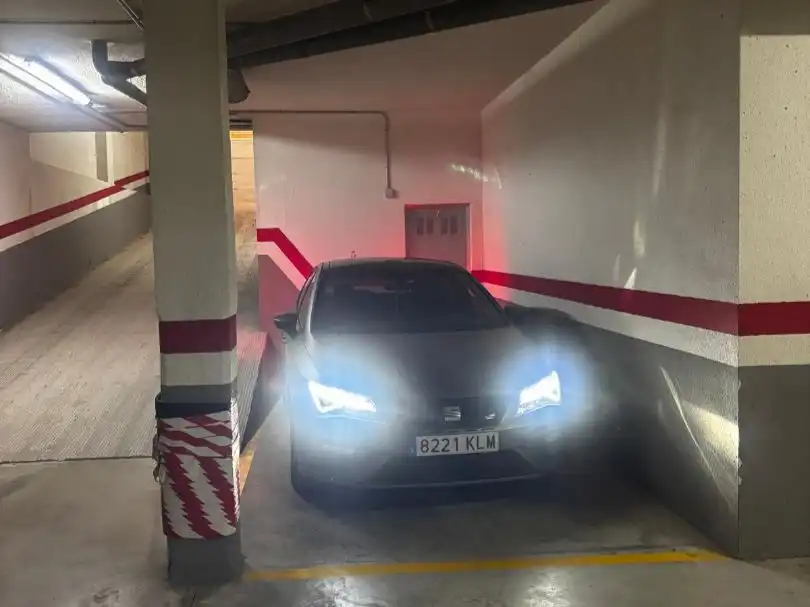 Parkplatz von Garage zur Miete in Rafelbuñol / Rafelbunyol