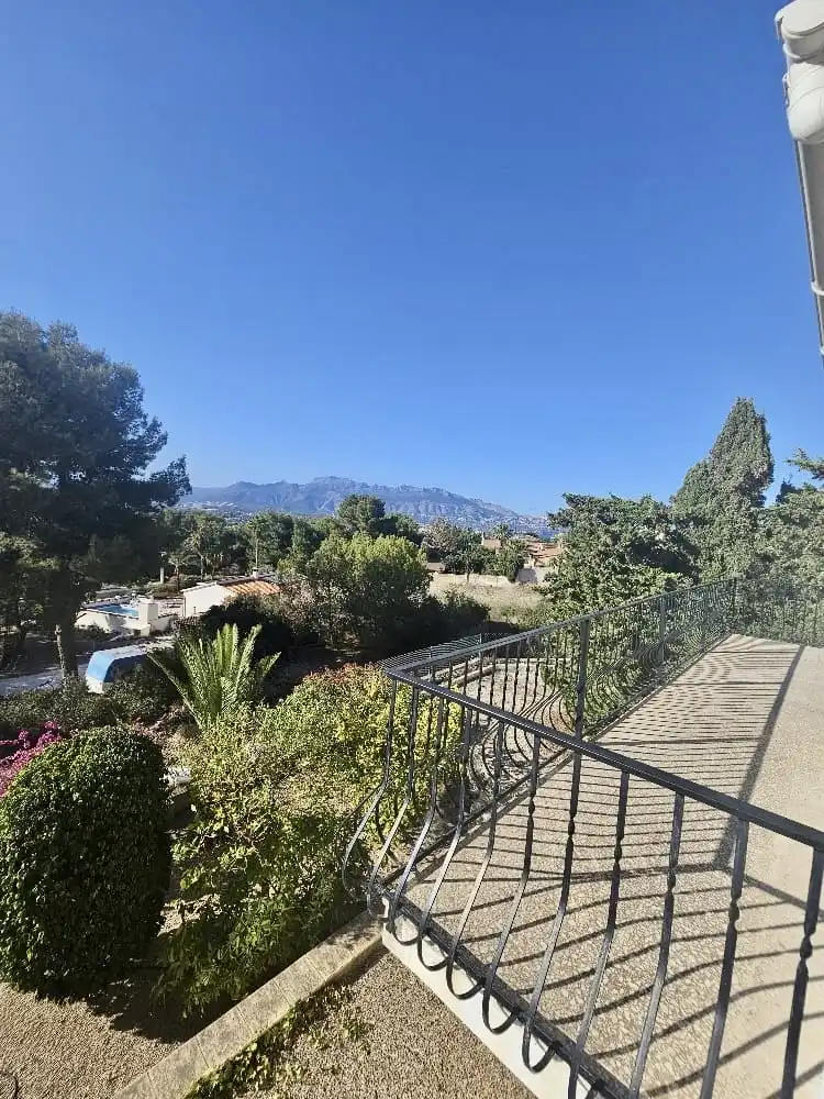 Houses for sale in L'Albir