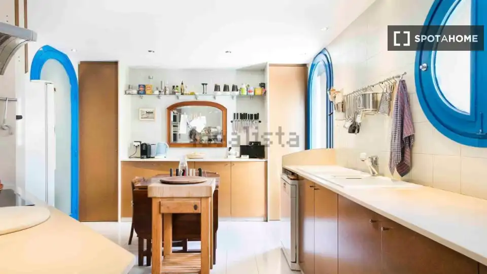 Küche von Wohnung zur untervermieten in Barcelona mit Klimaanlage und Terrasse