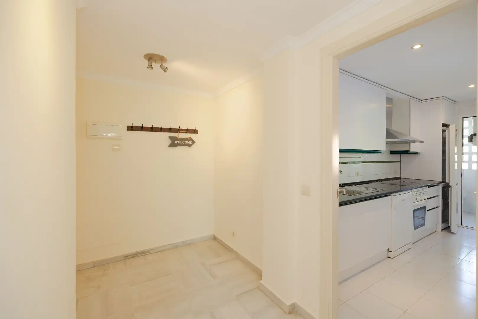 Dachboden zum Verkauf in Marbella mit Klimaanlage, Heizung und Terrasse