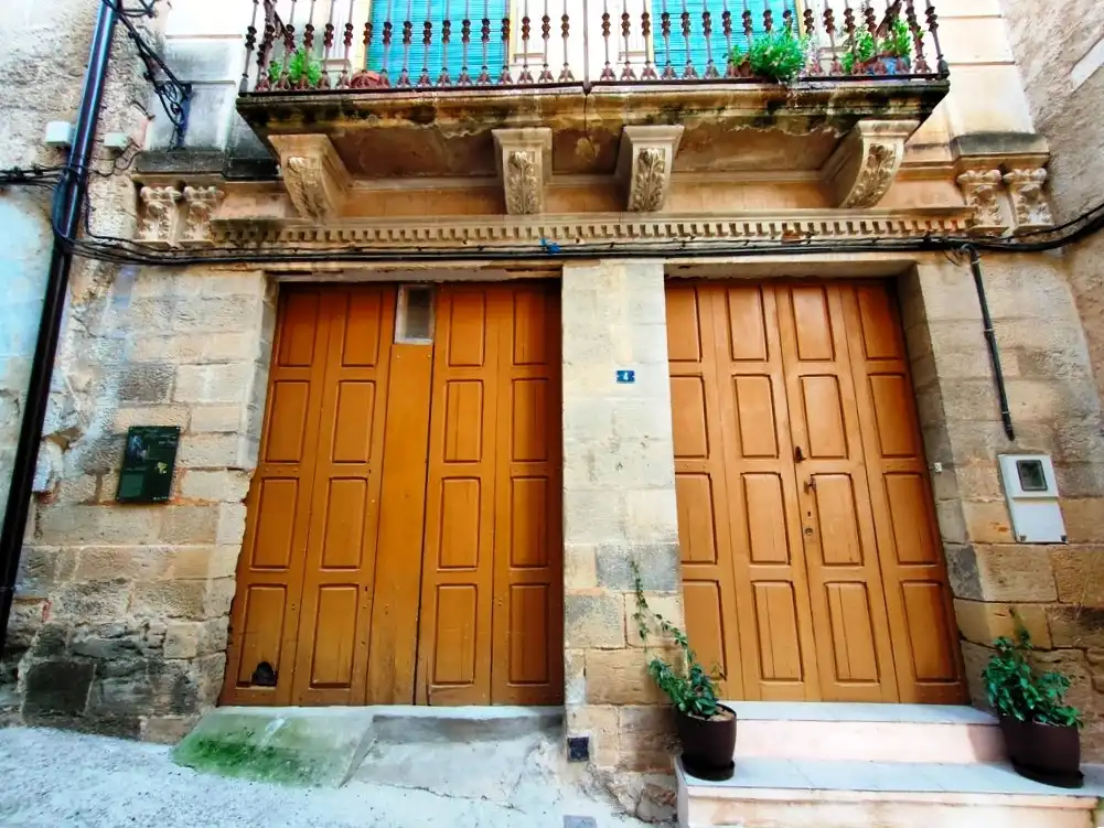 Vista exterior de Casa o xalet en venda en Arens de Lledó amb Calefacció i Balcó