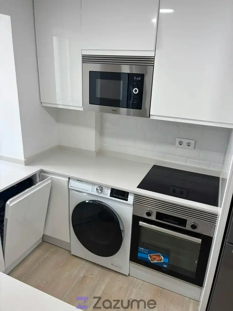 Cocina de Piso de alquiler en Madrid con Aire acondicionado, Calefacción y Horno