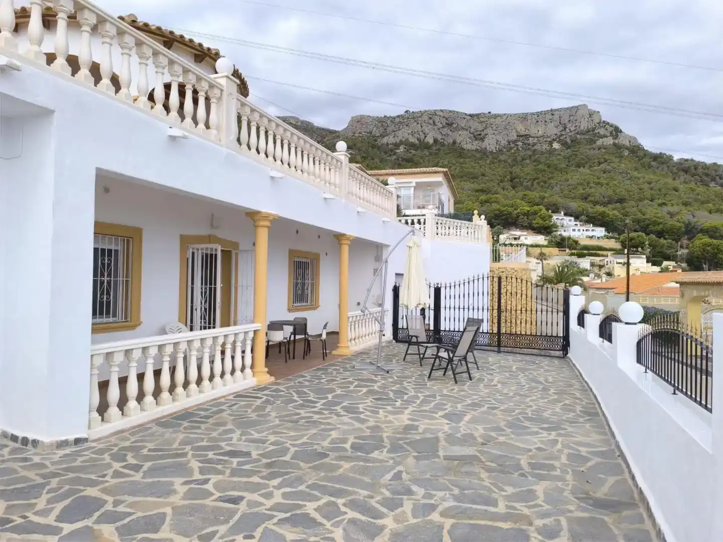 Exterior view of Flat for sale in Calpe / Calp  with Air Conditioner, Private garden and Swimming Pool