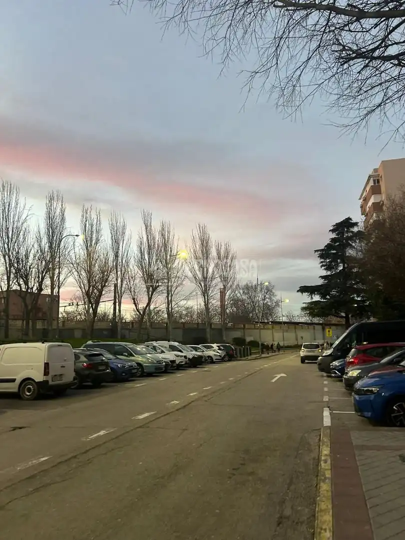 Vista exterior de Garaje en venta en Fuenlabrada