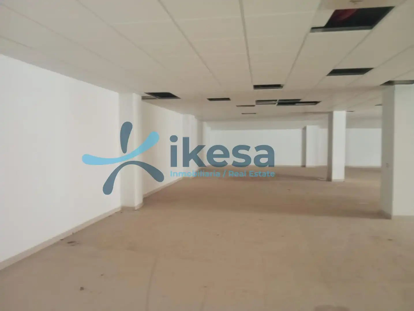Oficina en venda a Monesterio