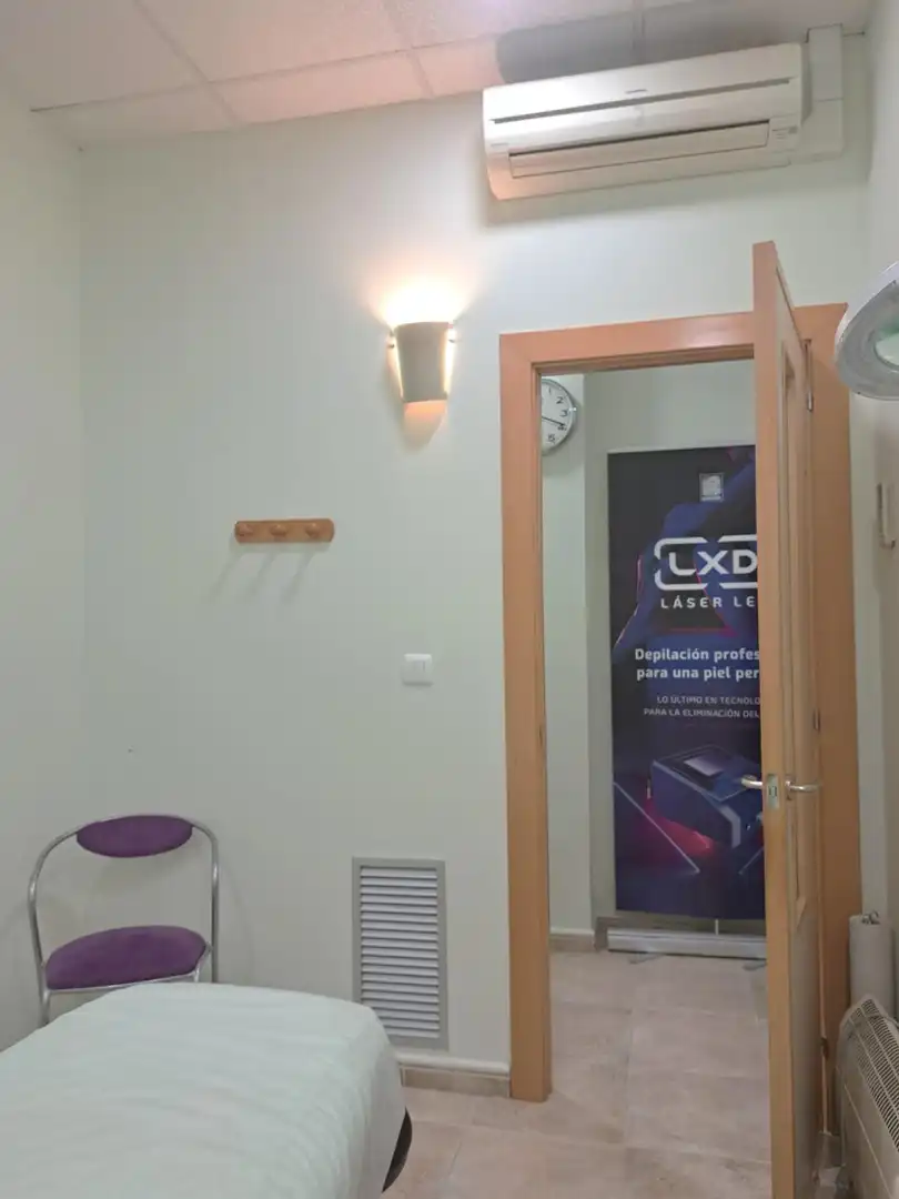 Local en venda en Requena amb Aire condicionat