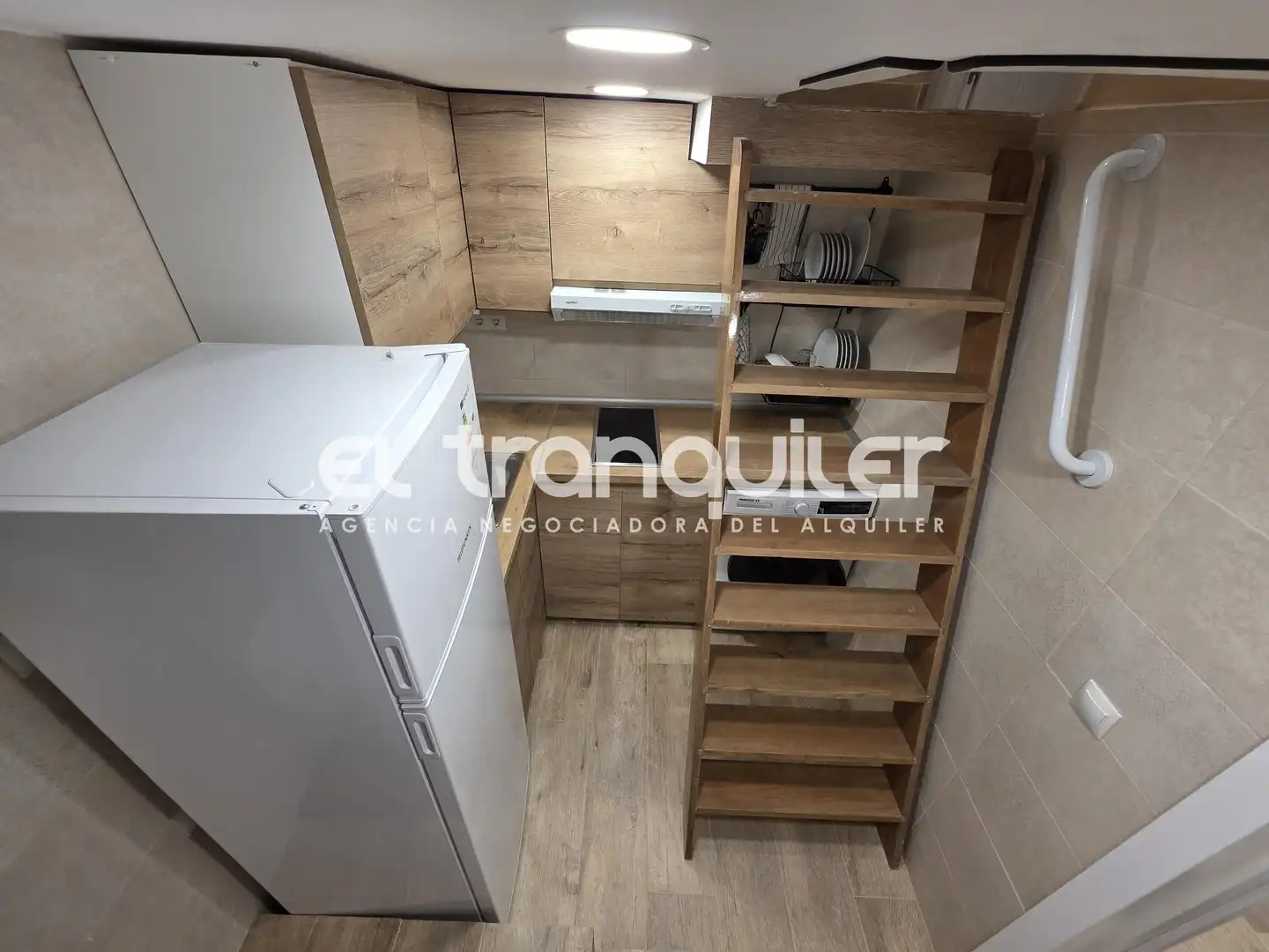 Kitchen of Duplexes for rent in Madrid  with Furnished and Washing machine