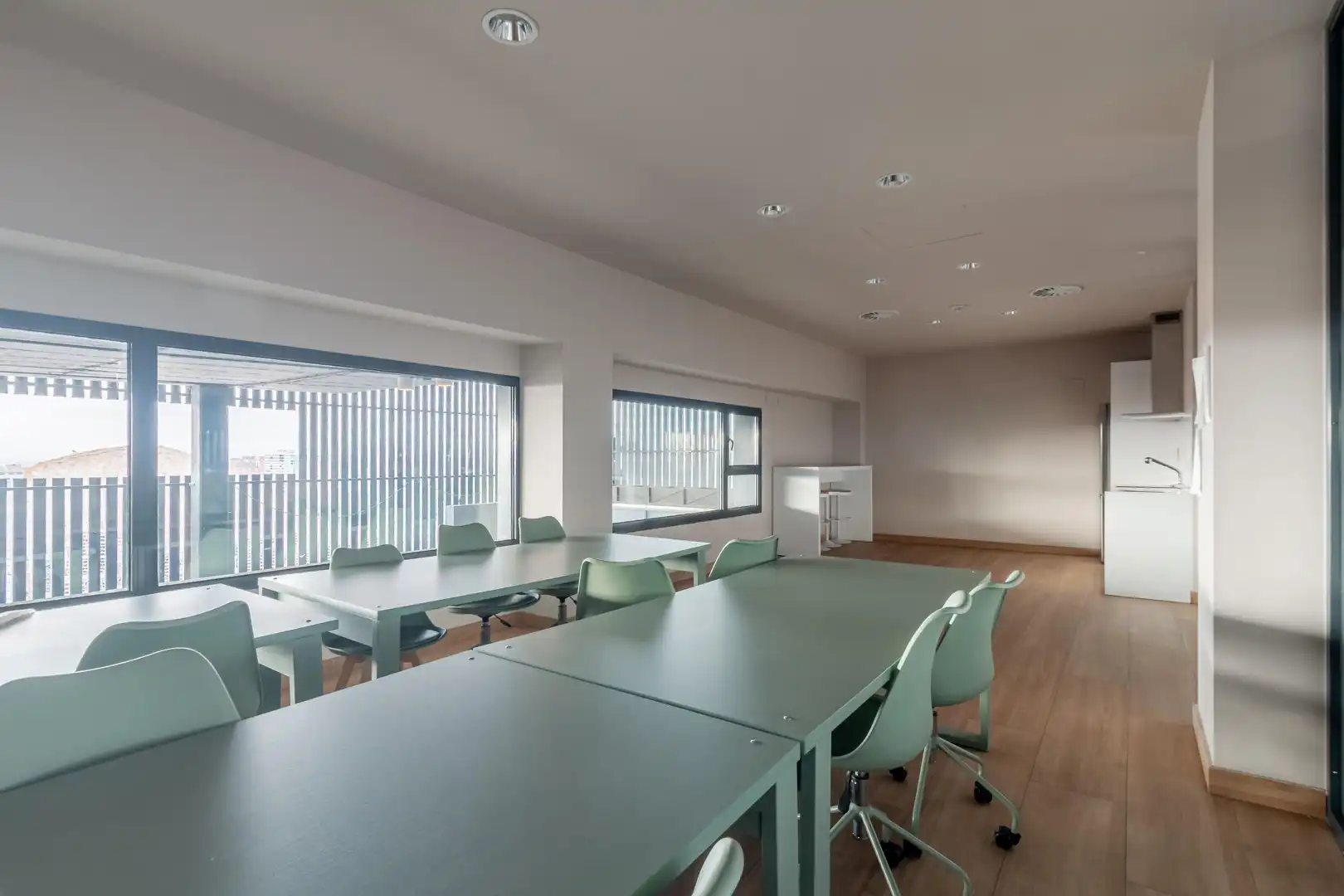 Apartamento en venta en Madrid con Calefacción, Jardín privado y Piscina comunitaria