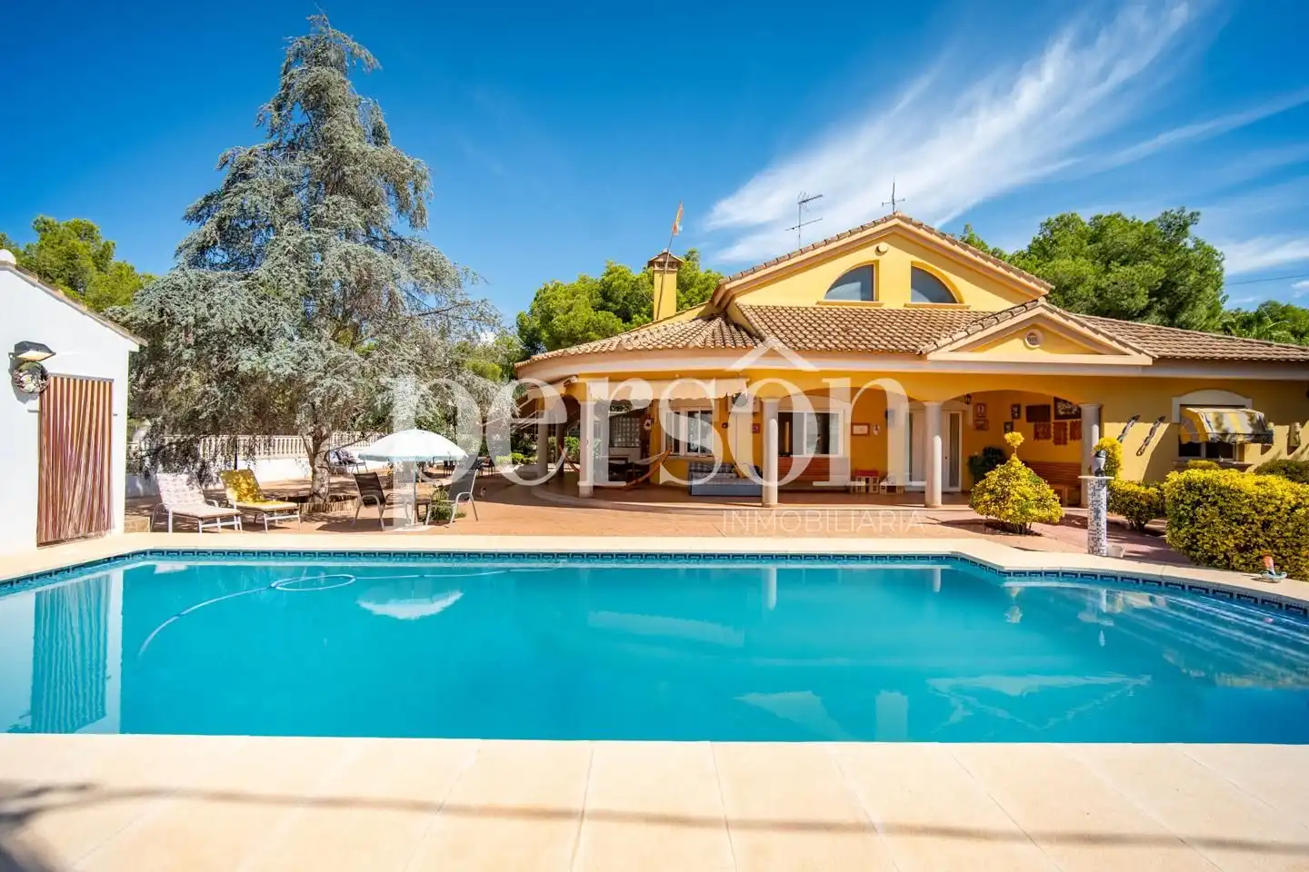 Villa con terrazza in vendita a Serra, imagen 2