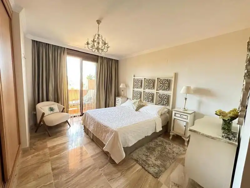 Schlafzimmer von Wohnungen zur Miete in Selwo