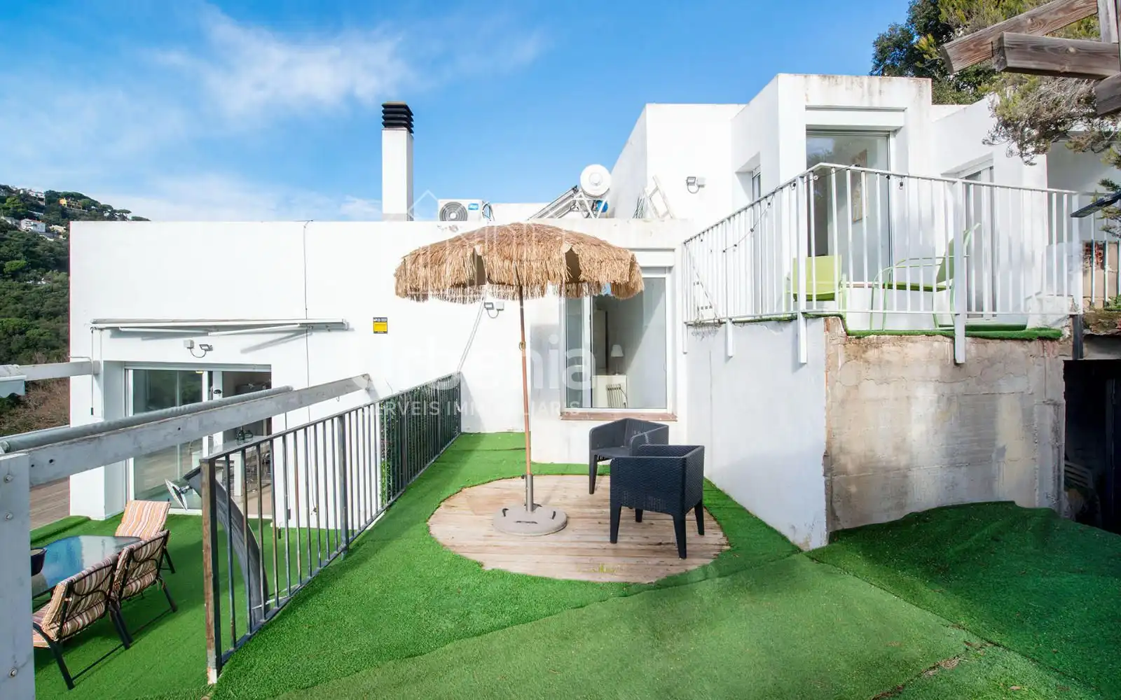 Vista exterior de Casa o xalet en venda en Sant Cebrià de Vallalta amb Aire condicionat, Calefacció i Terrassa
