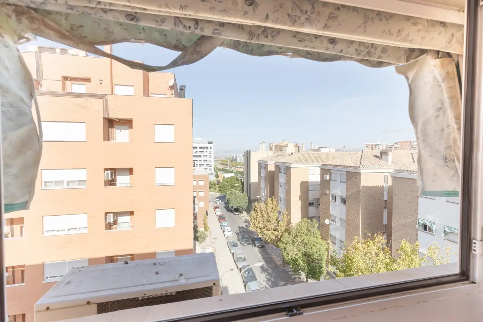 Vista exterior de Pis en venda en Granada amb Aire condicionat, Calefacció i Terrassa