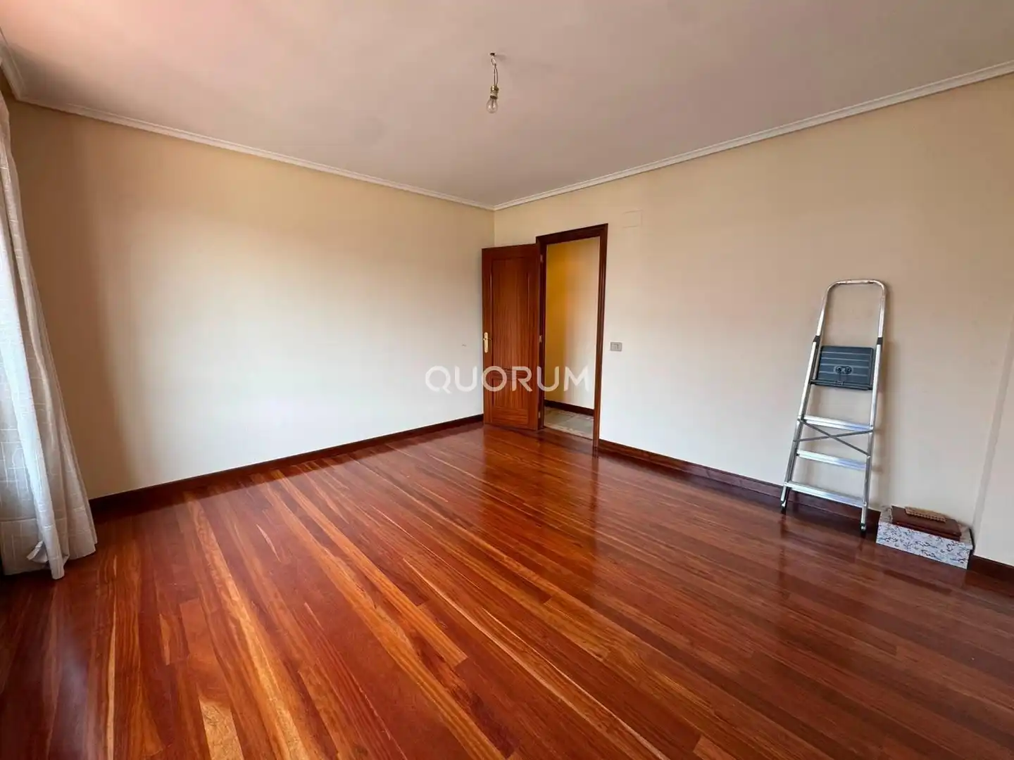Habitación de Ático en venta en Barakaldo  con Calefacción, Terraza y Trastero