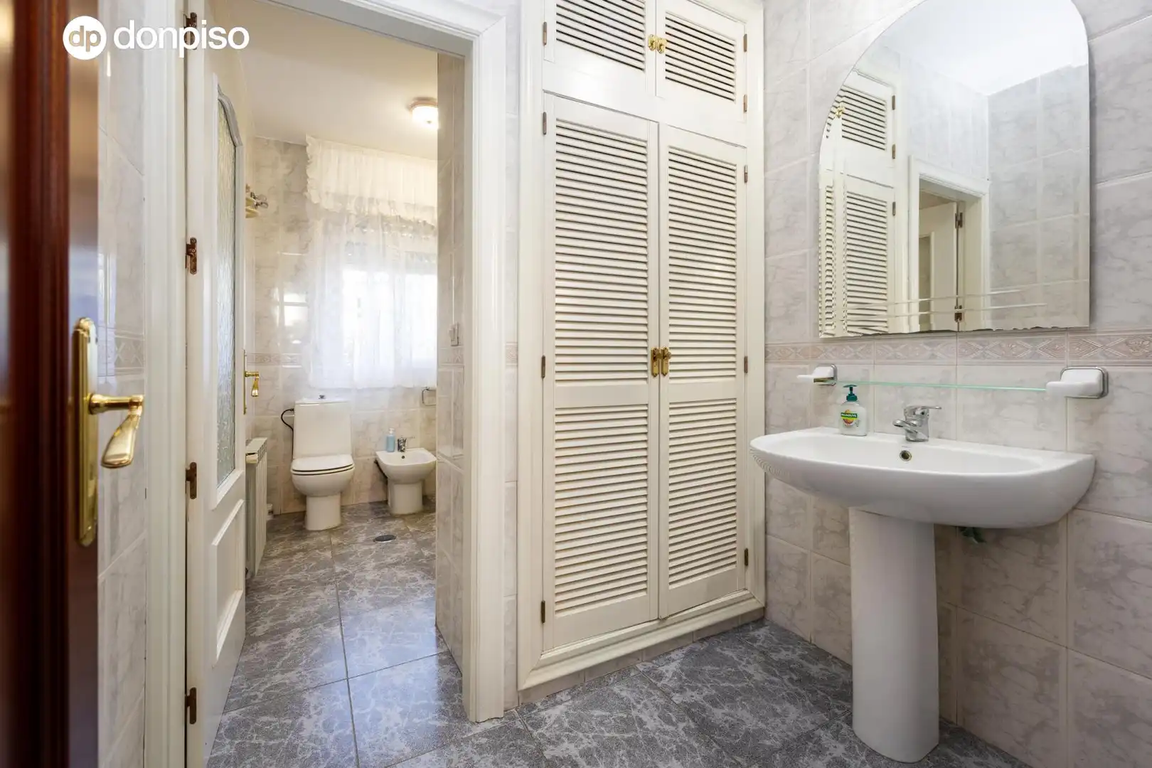 Baño de Casa o chalet en venta en Atarfe con Calefacción, Jardín privado y Terraza