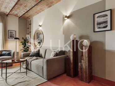 Apartment with balcony to rent in Ronda de Sant Pau