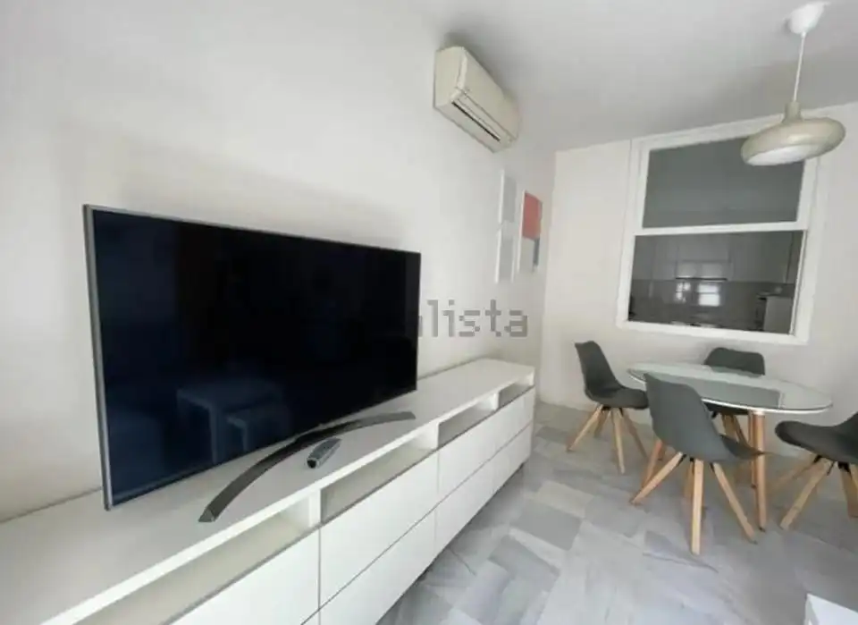 Sala de estar de Piso de alquiler en Sevilla con Aire acondicionado y Amueblado