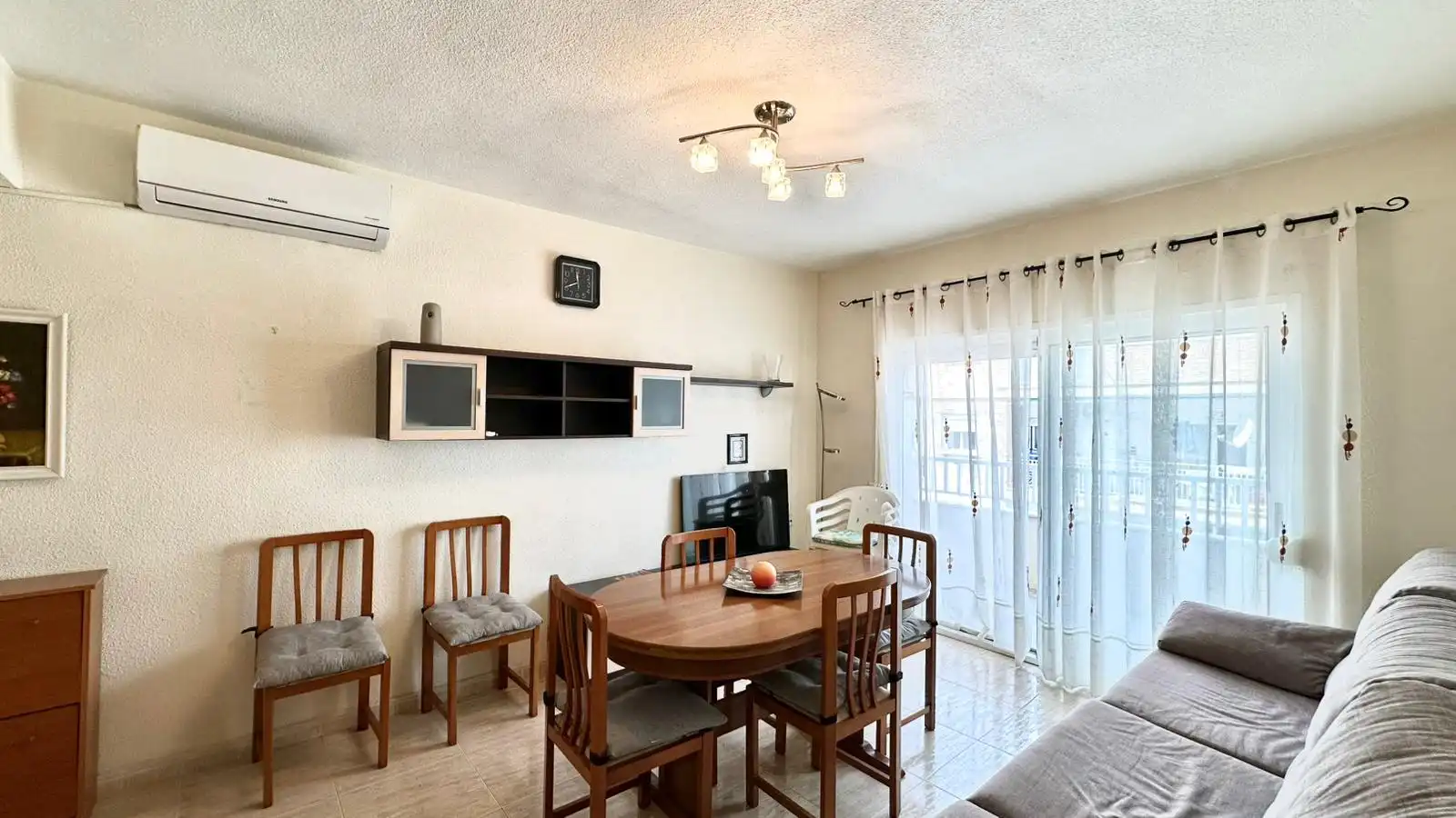 Living room of Flat for sale in Torrevieja  with Air Conditioner, Heating and Terrace