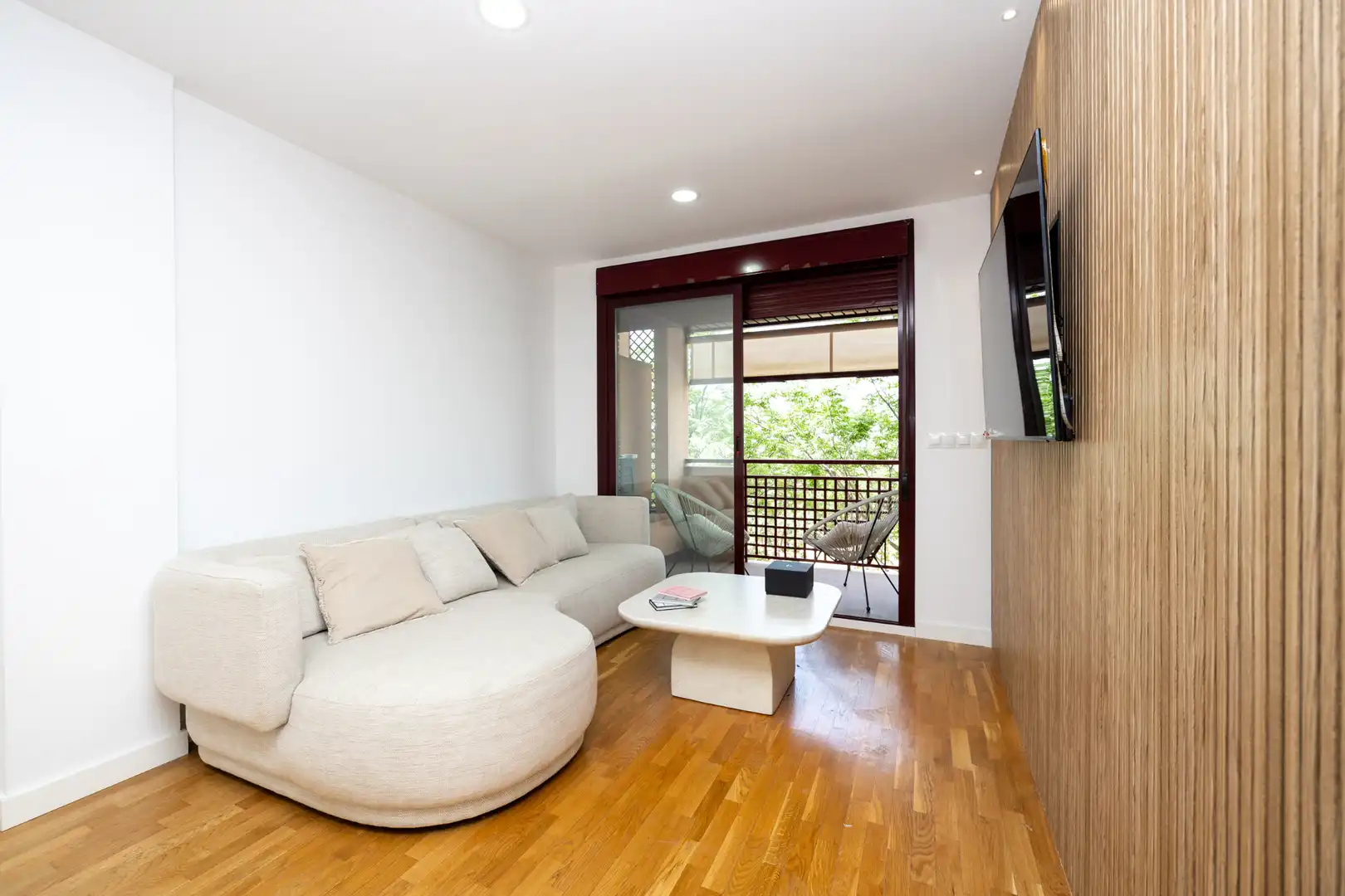 Sala de estar de Piso de alquiler en Granada con Calefacción, Parquet y Terraza