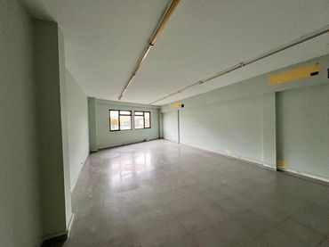 Local comercial en venda a Centro - Ayuntamiento