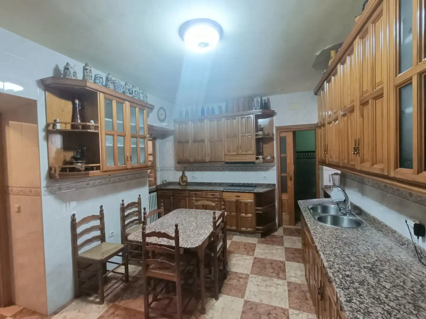 Cocina de Casa adosada en venta en Villarta de San Juan con Calefacción, Terraza y Balcón