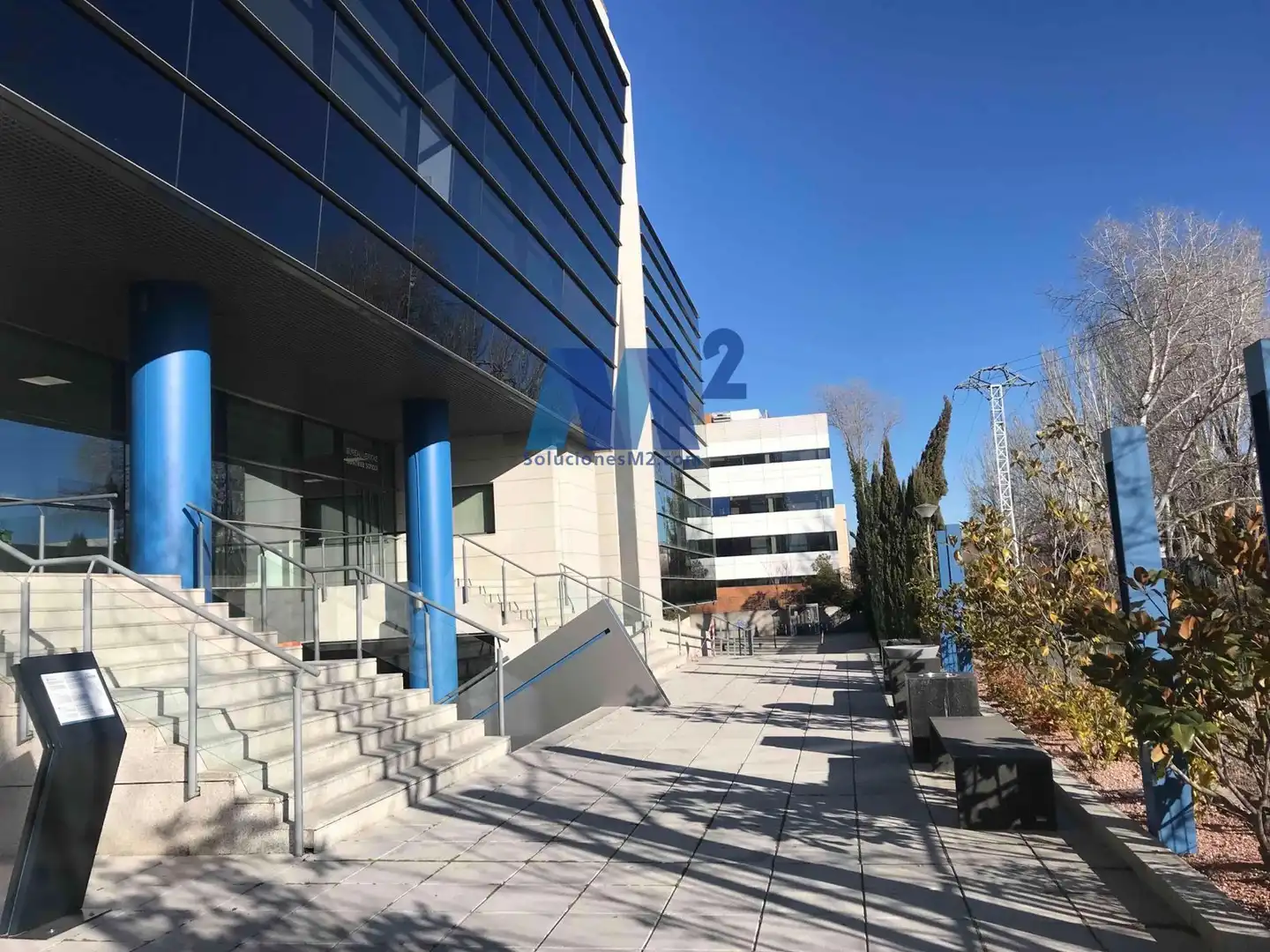 Oficina de alquiler en Valportillo Primera, Zona Industrial