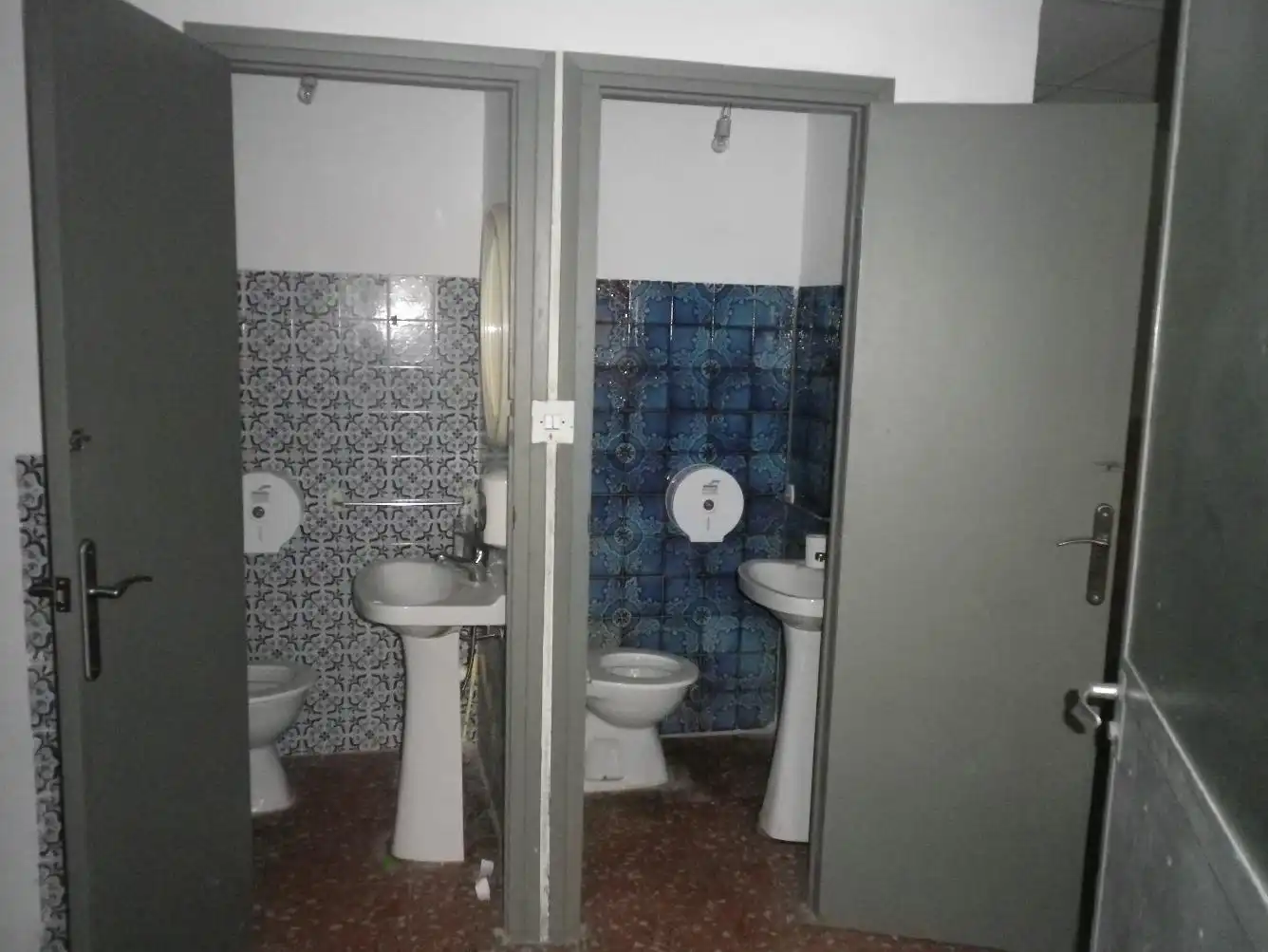 Baño de Nave industrial de alquiler en Elda