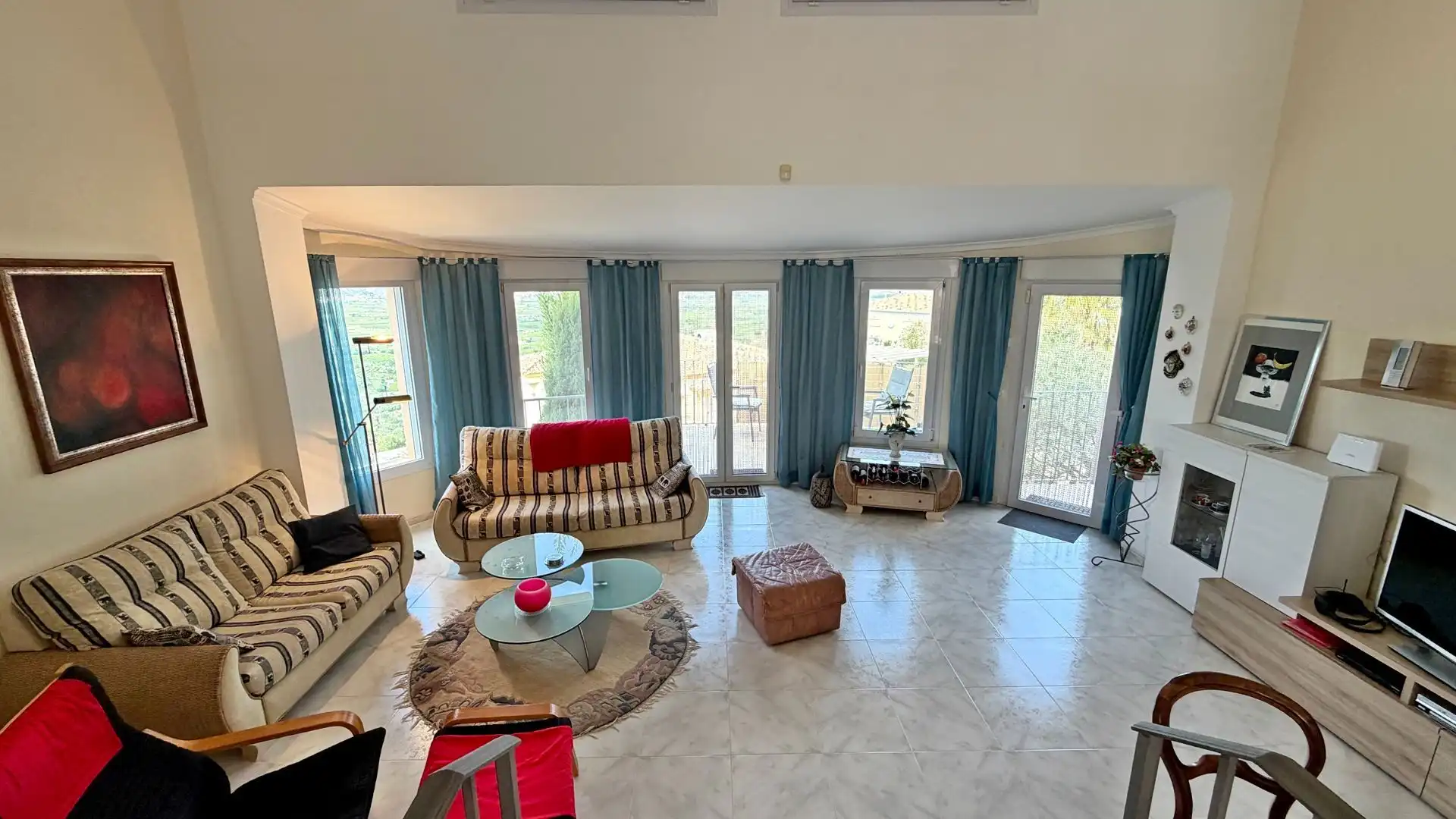 Sala de estar de Casa o chalet en venta en Orba con Aire acondicionado, Calefacción y Jardín privado