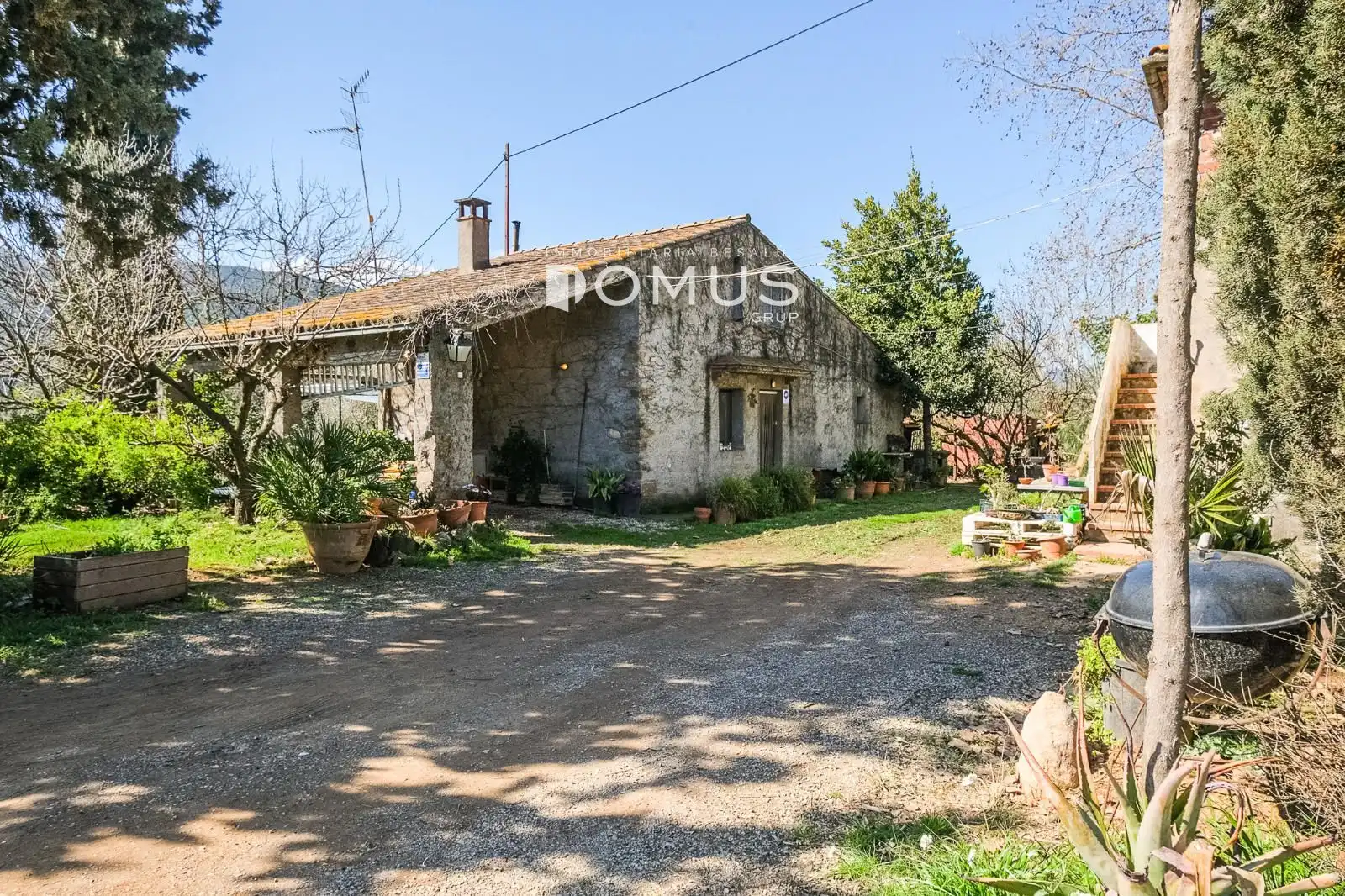 Vista exterior de Finca rústica en venta en Besalú con Jardín privado