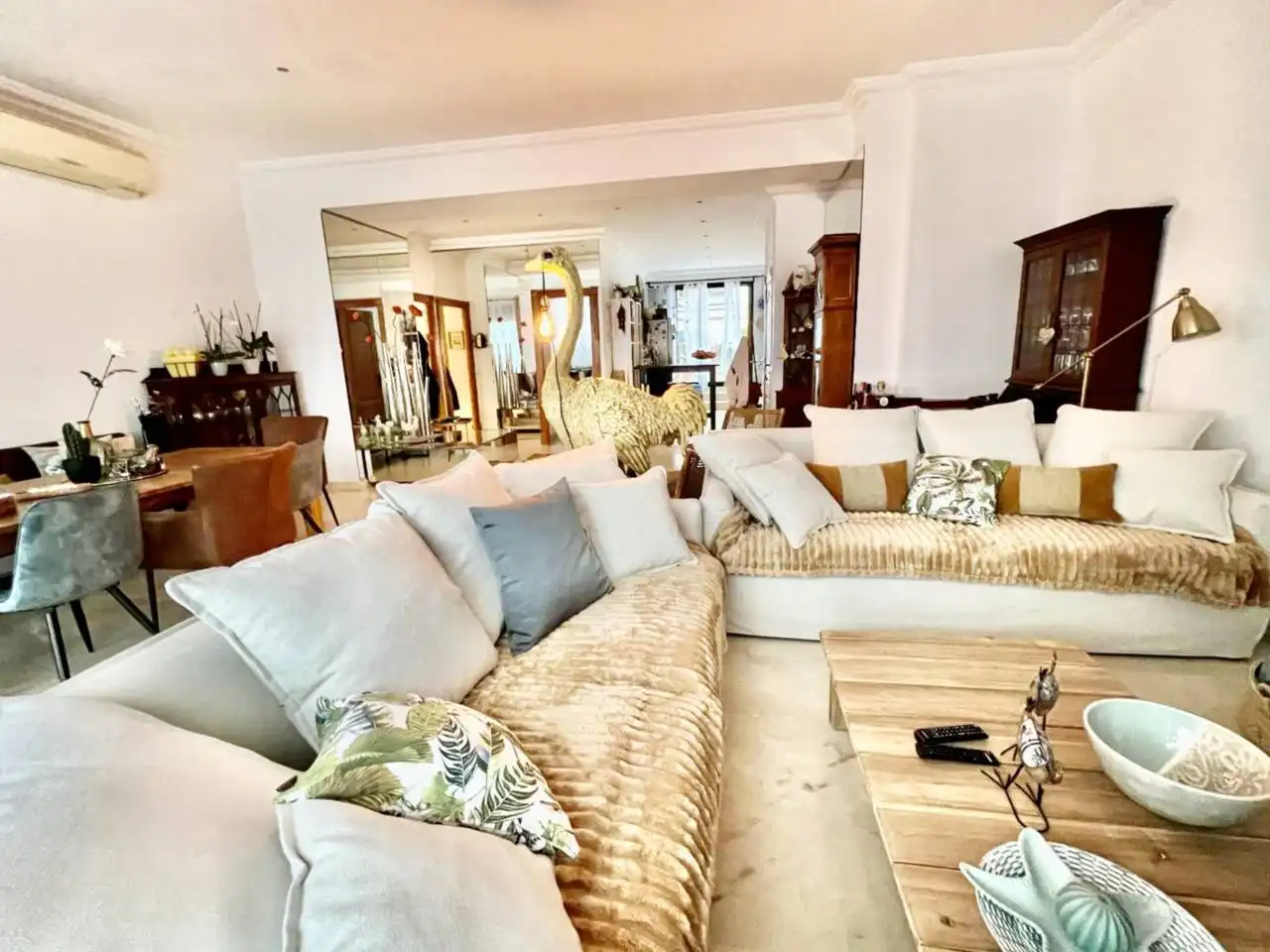 Sala de estar de Piso de alquiler en  Palma de Mallorca con Aire acondicionado, Calefacción y Terraza