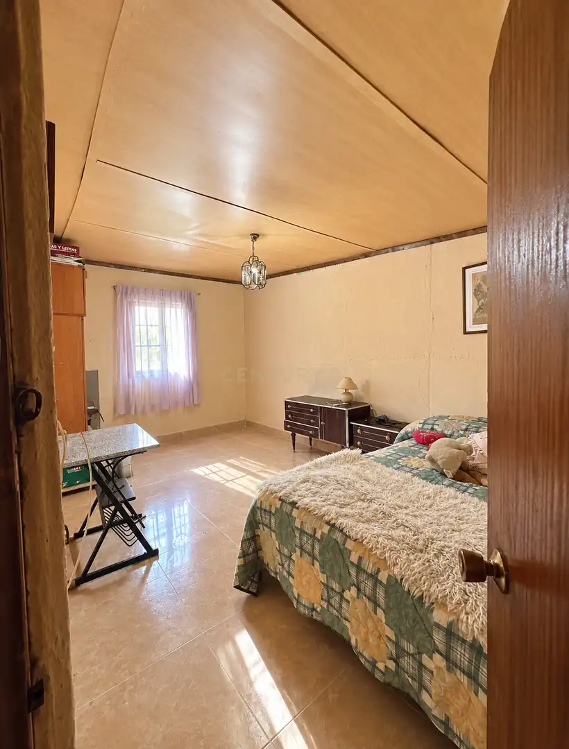 House with pool for sale in 10530 Serradilla, Spain, imagen 9
