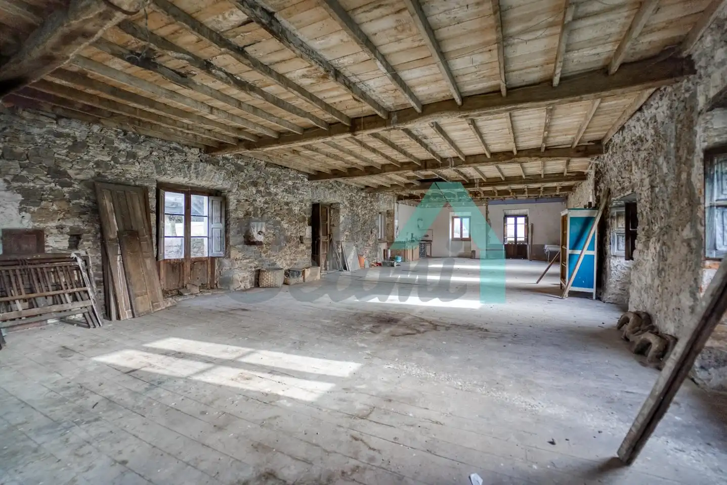 Casa o xalet en venda a Llamas, Salas