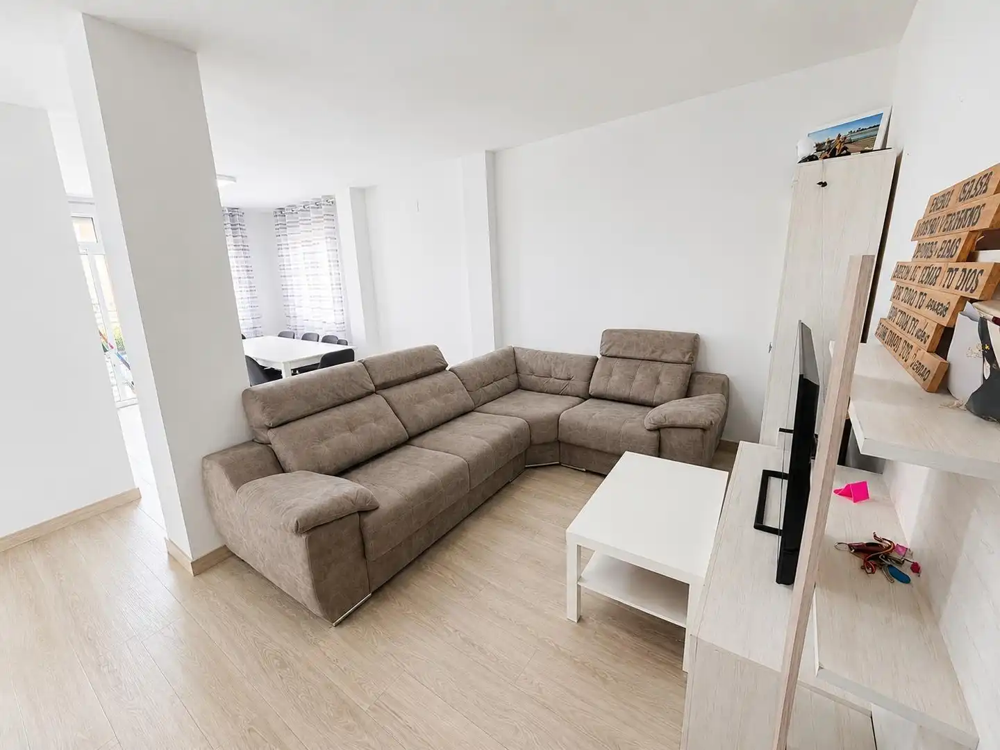 Flat with terrace for sale in Calle Calle Don Juan de Austria, imagen 2