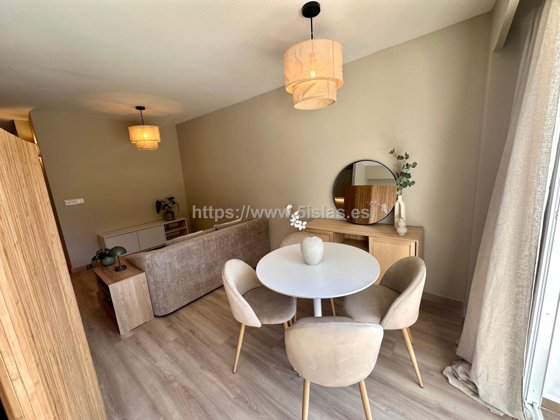 Sala d'estar de Estudi en venda en Alcúdia amb Terrassa, Piscina i Moblat