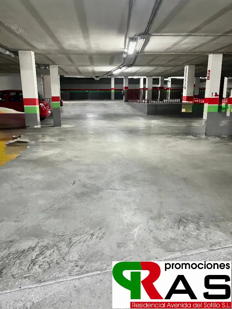 Individual with lift to rent in Calle Capitán Peñas 17, imagen 4