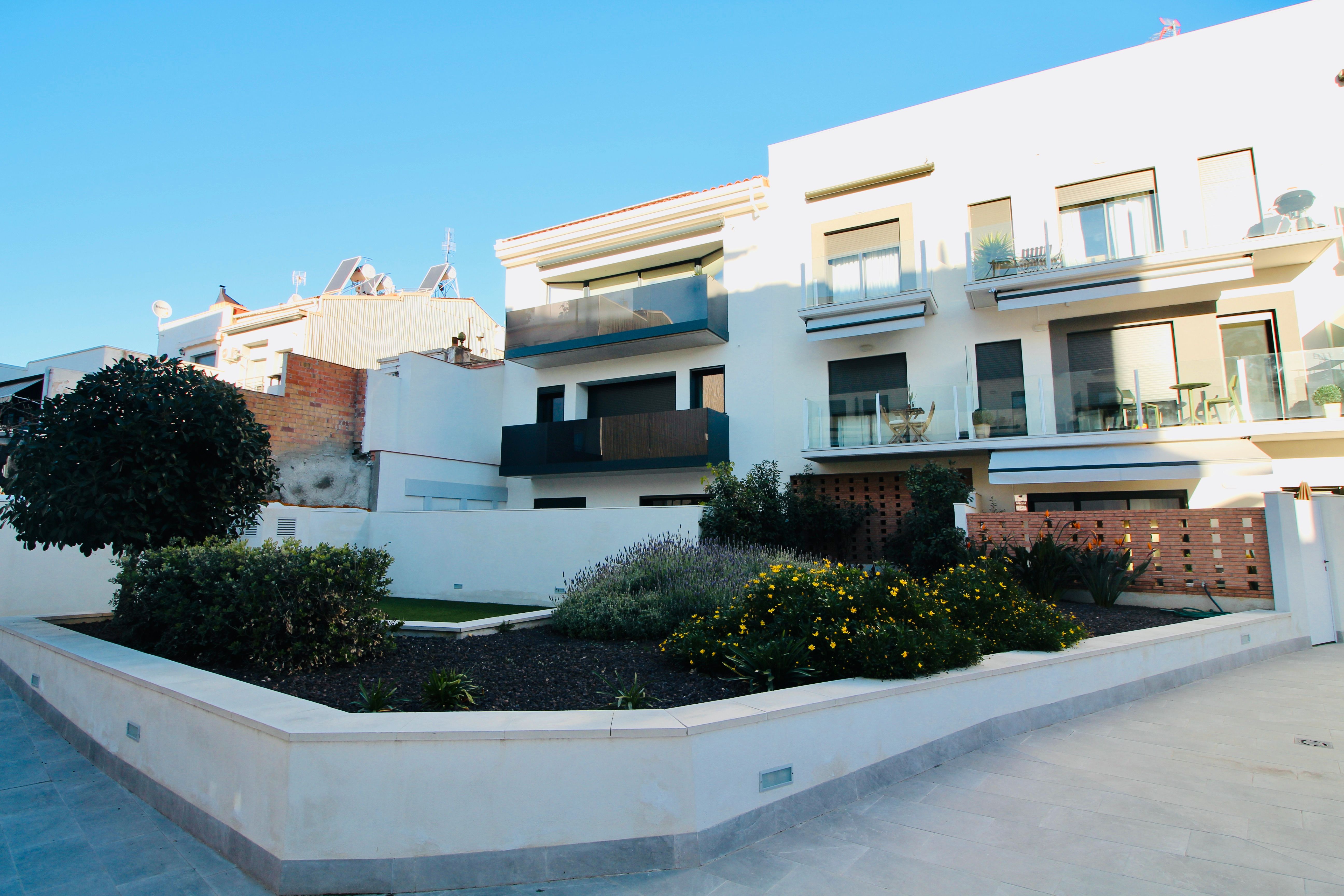 Exterior view of Flat for sale in Vilanova i la Geltrú  with Terrace