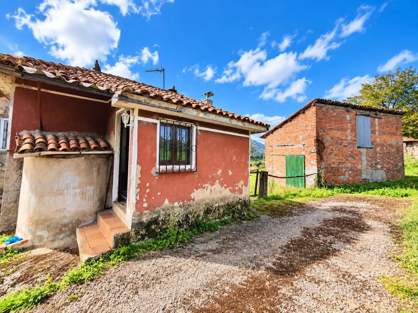 Terraced house with garden for sale in Salas, imagen 19