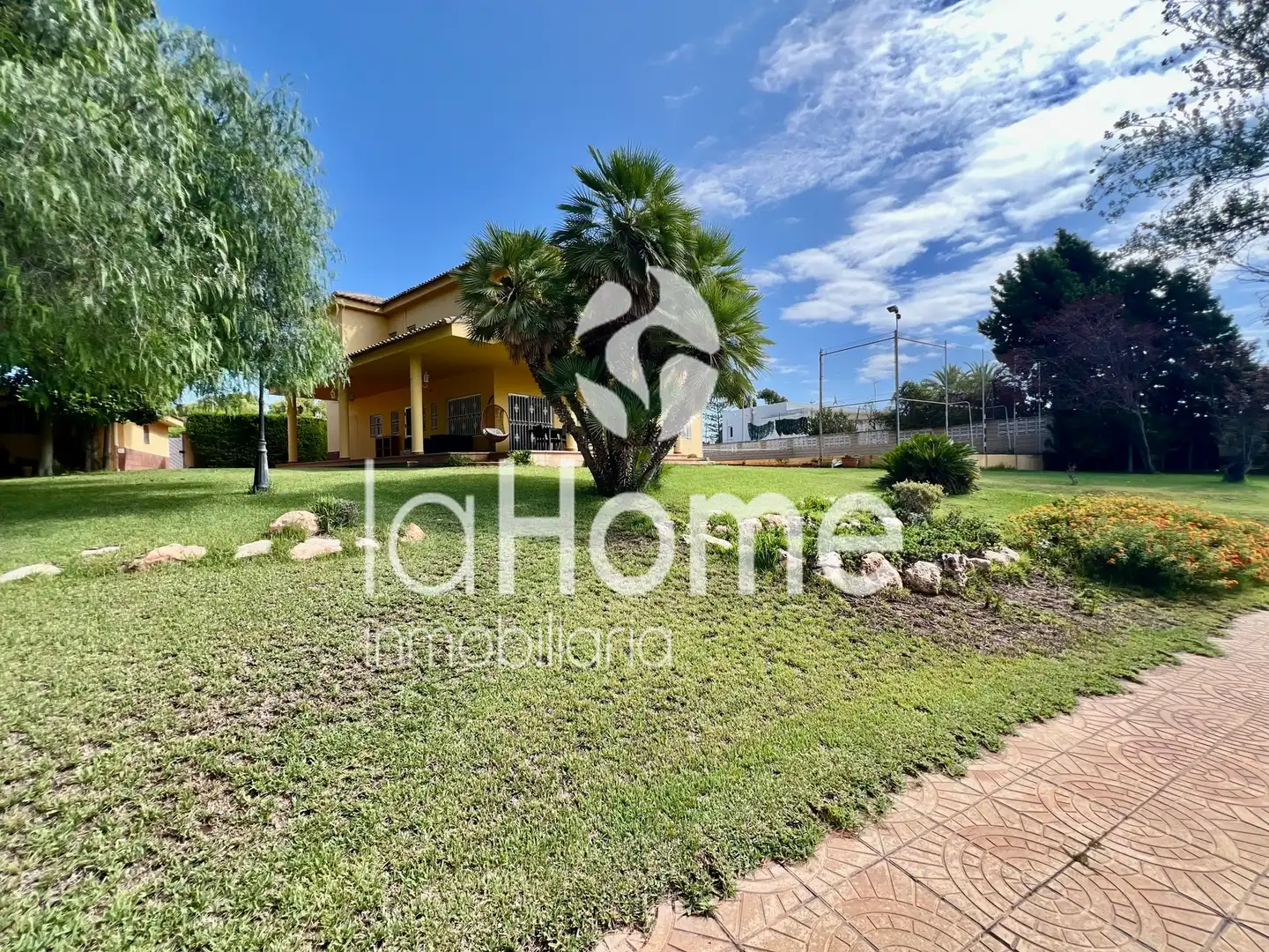 Vista exterior de Casa o chalet en venta en Paterna con Aire acondicionado, Calefacción y Jardín privado