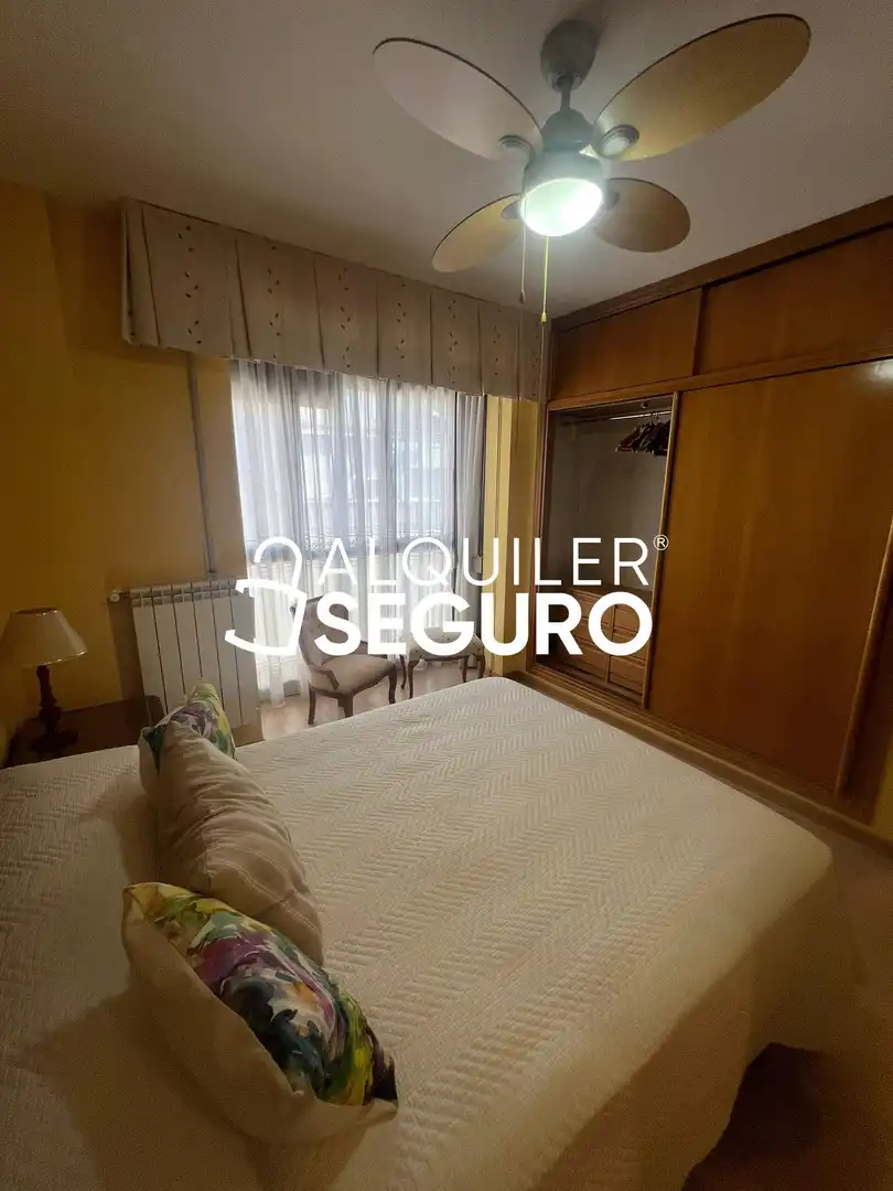 Habitación de Piso de alquiler en Madrid con Aire acondicionado, Calefacción y Trastero