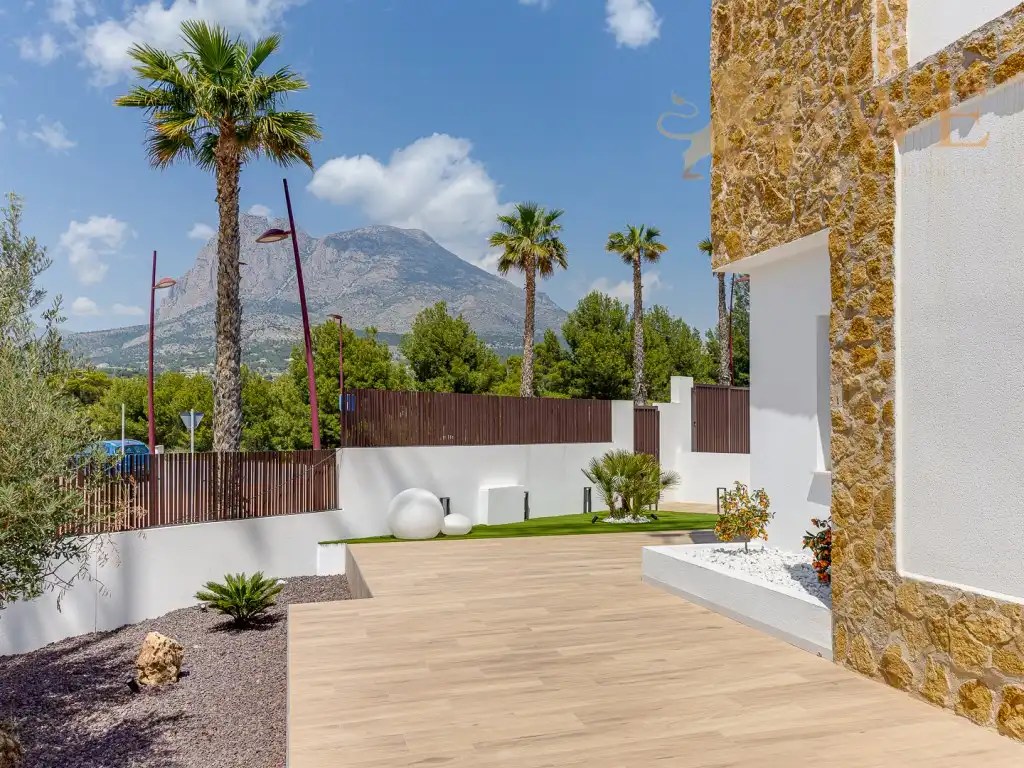 Villa mit Pool zum Verkauf in Golf Bahía, imagen 6