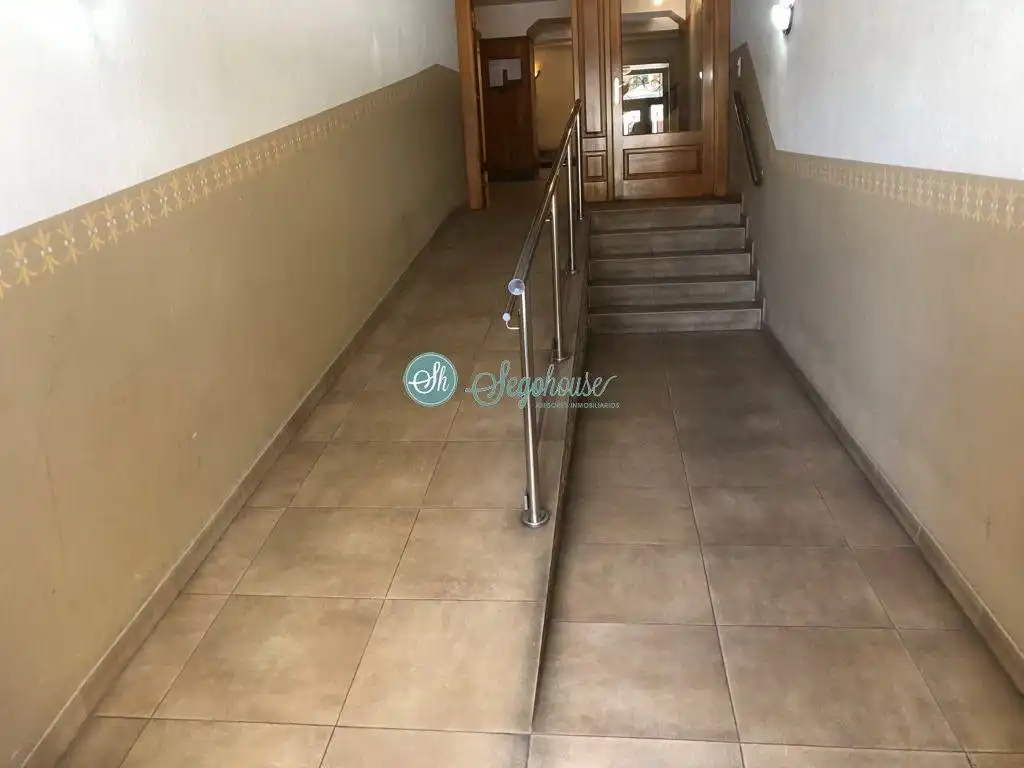 Piso en venta en Segovia con Calefacción y Terraza