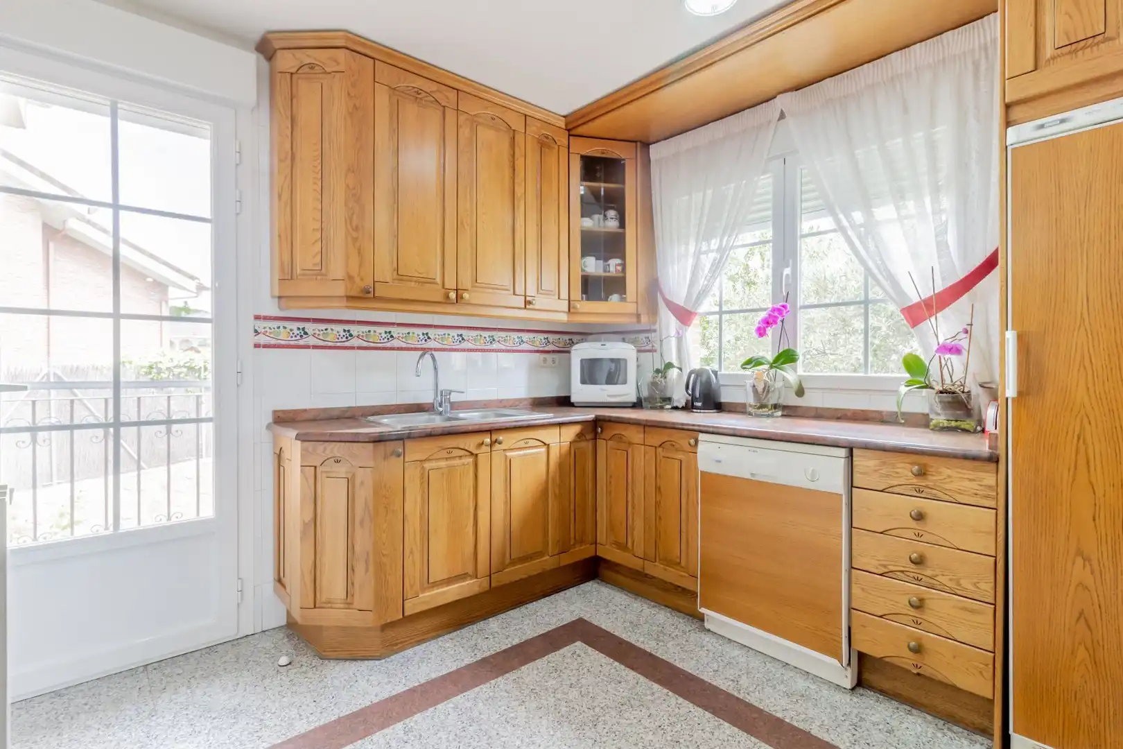 Cuina de Casa o xalet en venda en Valdemorillo amb Calefacció i Jardí privat