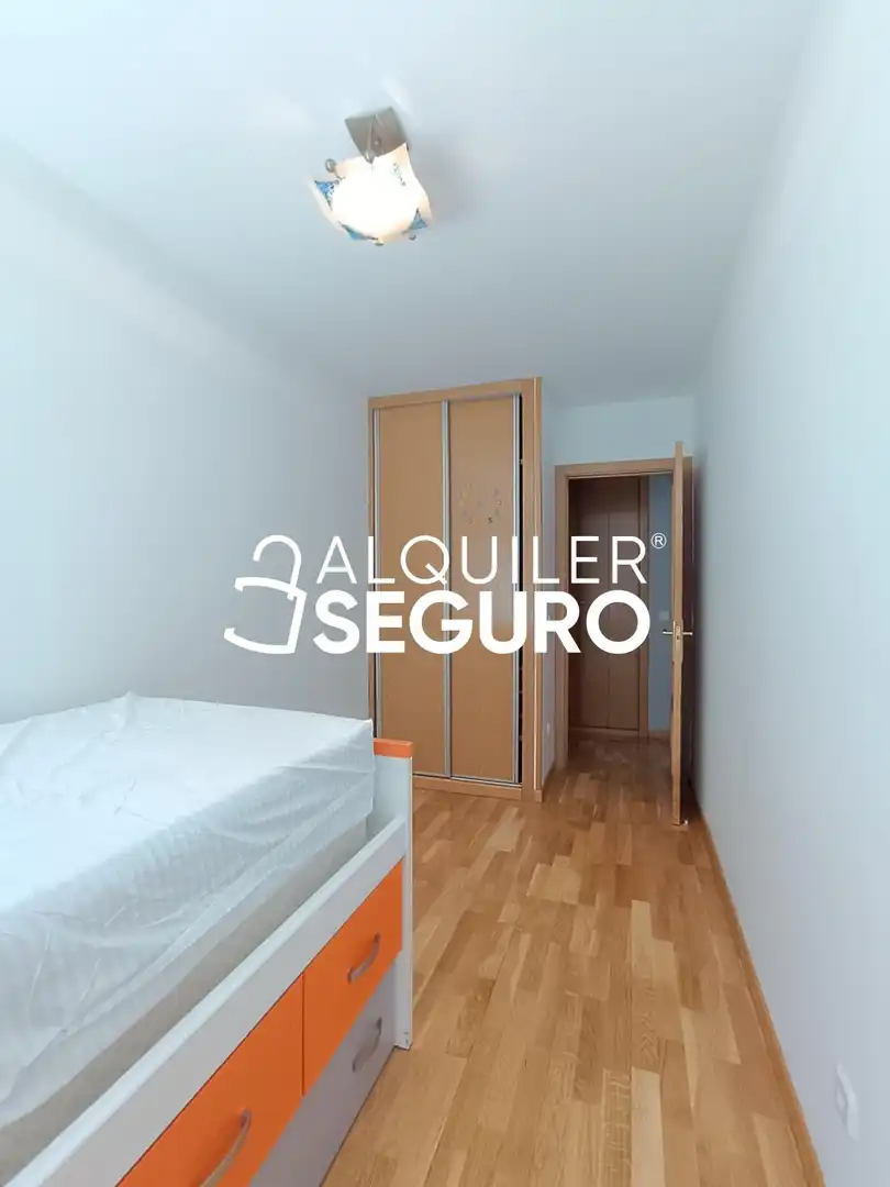 Bedroom of Flat for rent in Leganés  with Air Conditioner, Heating and Terrace