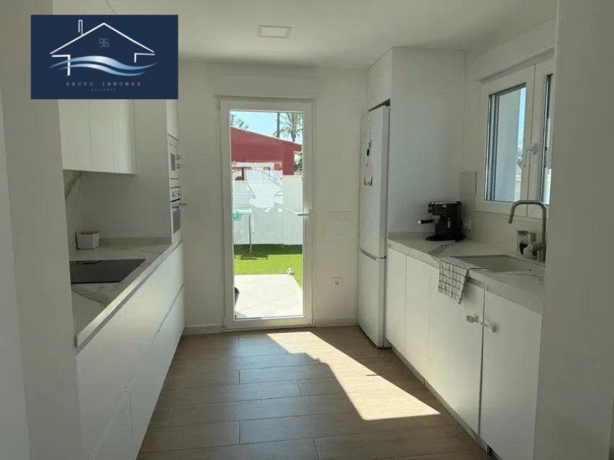 Cocina de Casa o chalet de alquiler en El Campello con Aire acondicionado, Calefacción y Jardín privado