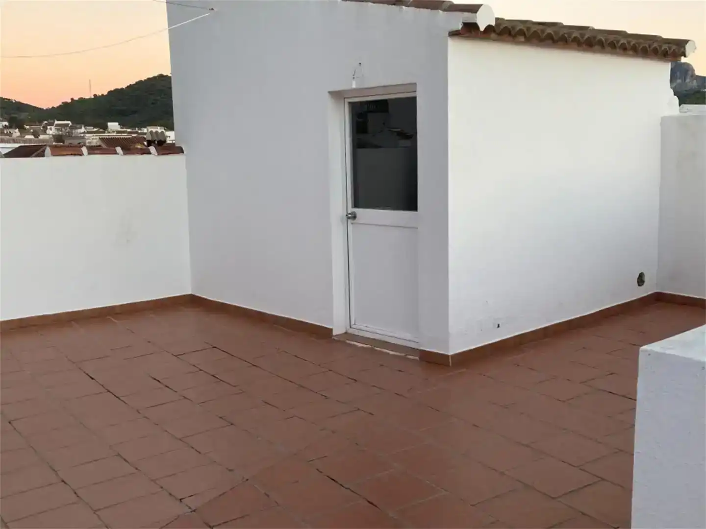 Terrassa de Casa adosada en venda en Algodonales amb Aire condicionat, Parquet i Traster