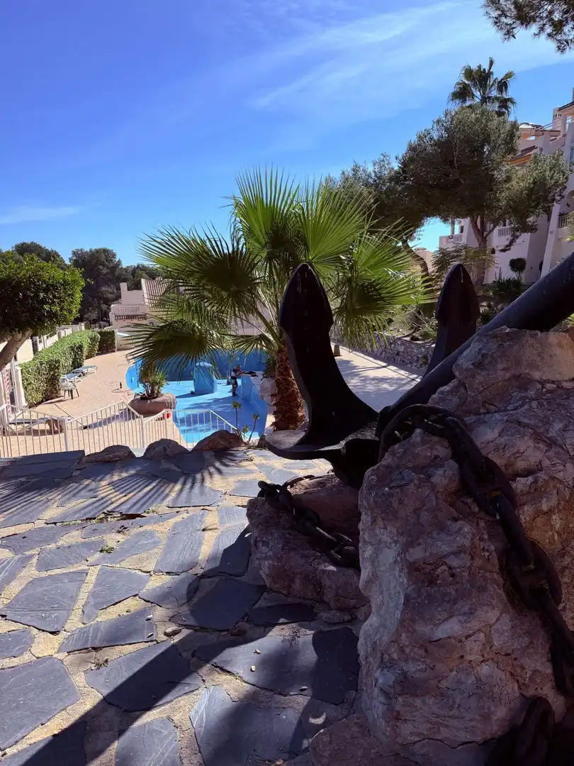 Piscina de Apartament en venda en Orihuela amb Aire condicionat, Jardí privat i Terrassa